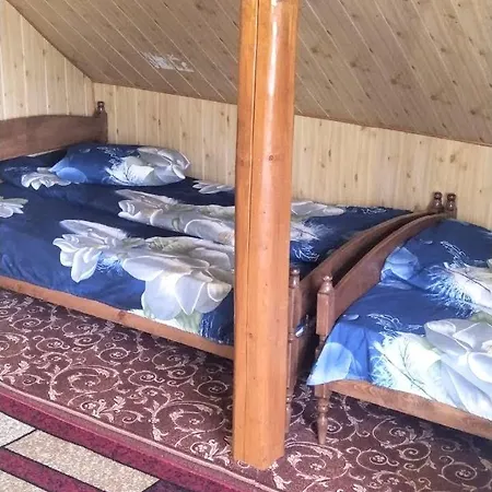 з трьома спальнями דירה