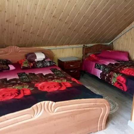 Апартаменты з трьома спальнями