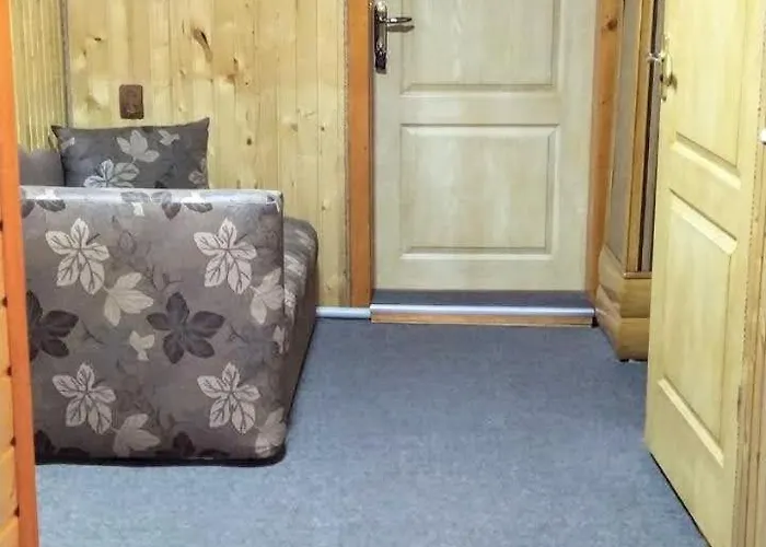 з трьома спальнями Apartment