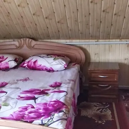 з трьома спальнями *